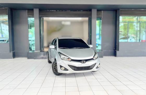 HYUNDAI HB20S 1.6 COMFORT PLUS 16V FLEX 4P MANUAL
